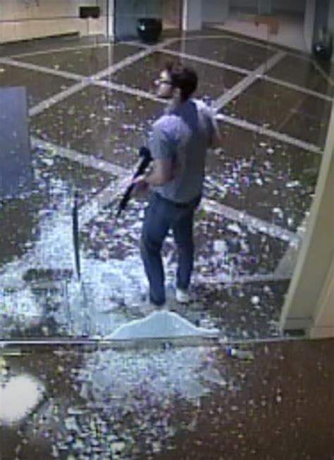 Video shows officers under fire from Louisville bank shooter